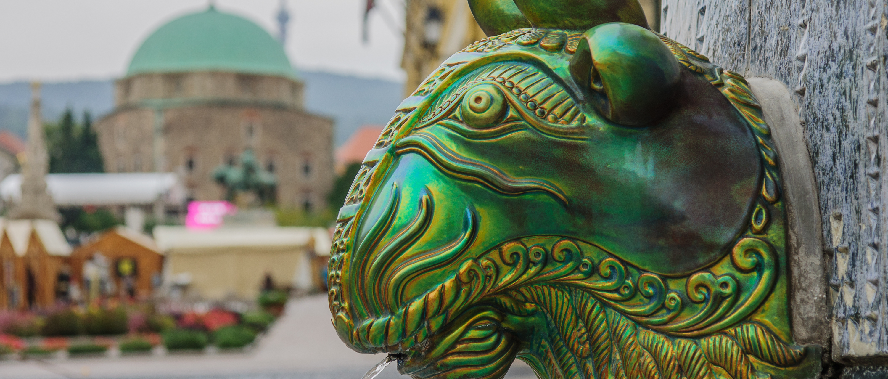 Zsolnay szobor Zsolnay szobor