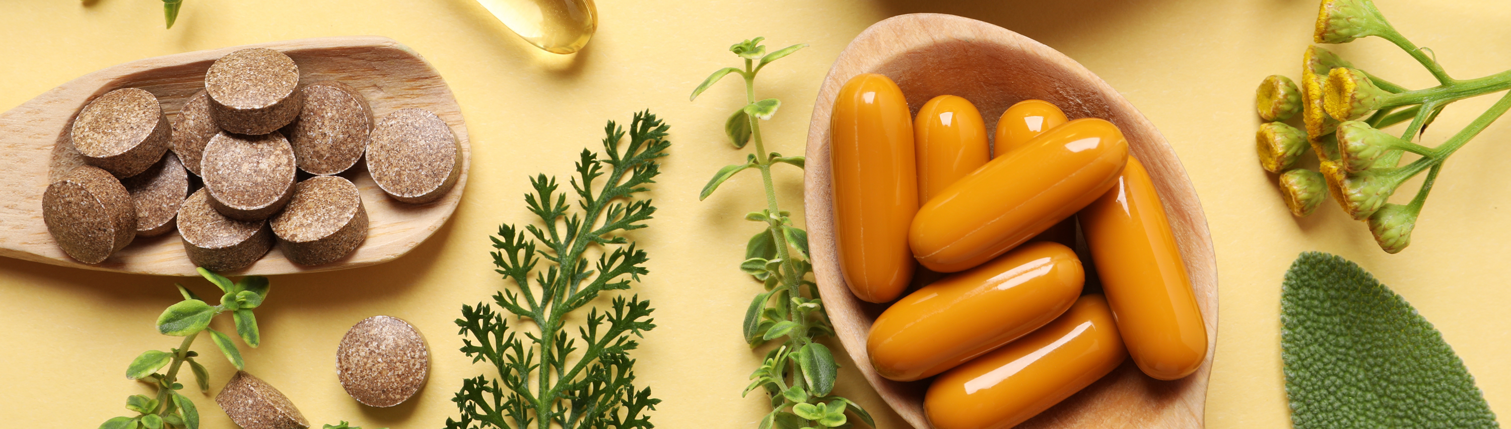 Egészséges ételek Egészséges ételek az asztalon